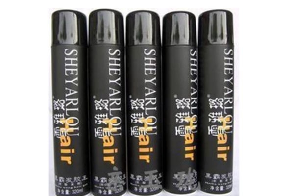 定型水會(huì)使頭發(fā)油嗎 定型水保質(zhì)期多長時(shí)間