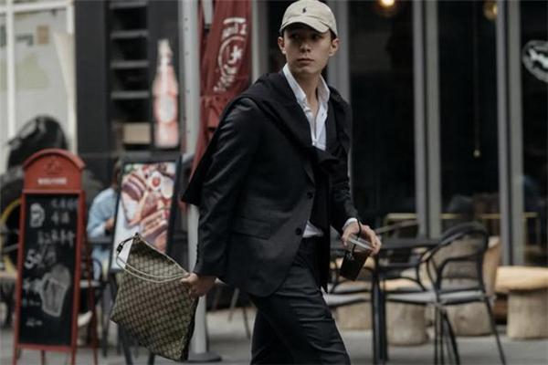 西裝怎么穿比較休閑 西裝外套混搭穿法 西裝怎么穿比較休閑 西裝外套混搭穿法