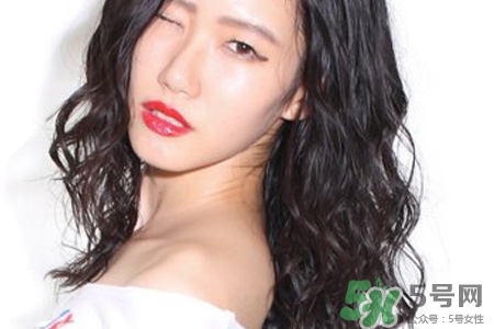 發(fā)膠和定啫喱水哪個(gè)好？發(fā)膠和定啫喱水的區(qū)別