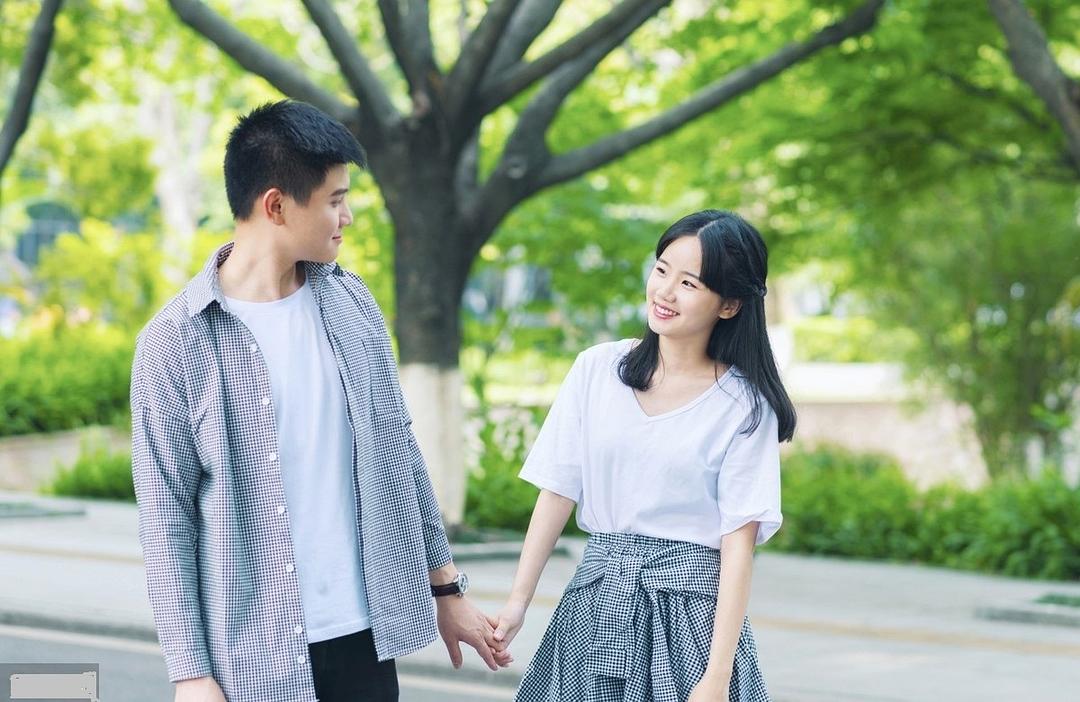 男人會(huì)隨便給人夾菜 男人給女人夾菜是什么意思 男人會(huì)隨便給人夾菜 男人給女人夾菜是什么意思