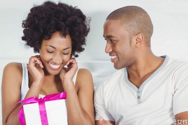 戀愛中如何向女友道歉 向女友道歉的方法