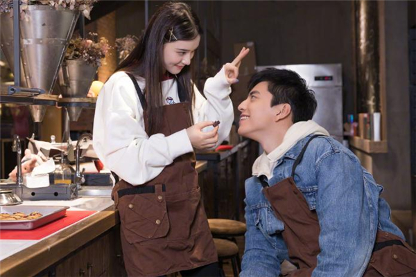 異地夫妻多久見一次面正常 夫妻異地一年不見面正常嗎 異地夫妻多久見一次面正常 夫妻異地一年不見面正常嗎