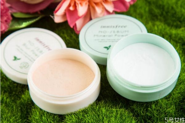 散粉沒了拿什么代替 沒有定妝的東西怎么辦