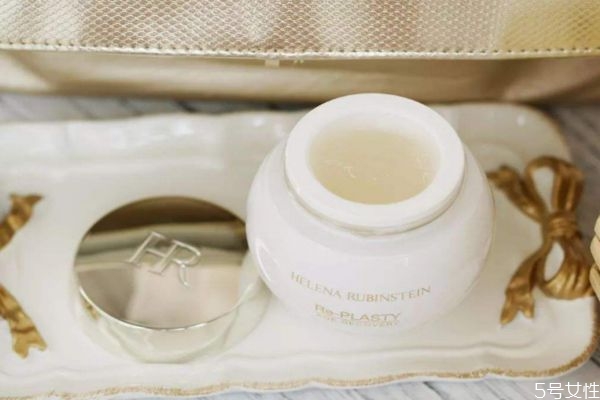 經(jīng)期可以敷面膜嗎 經(jīng)期敷面膜會(huì)怎么樣