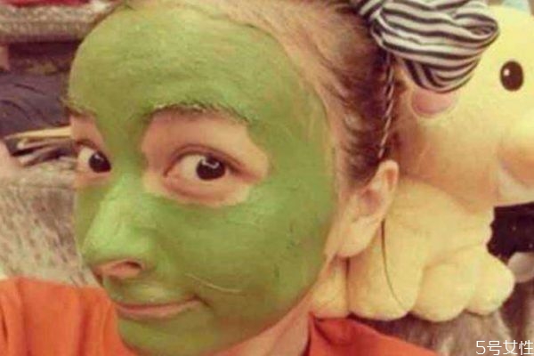 經(jīng)期可以敷面膜嗎 經(jīng)期敷面膜會(huì)怎么樣