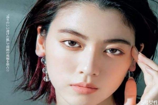 日系小清新妝容怎么畫(huà) 日系元?dú)鈯y容怎么畫(huà)