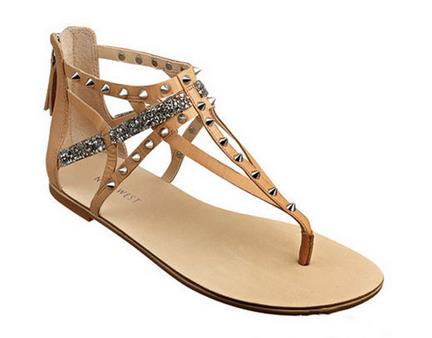 涼鞋味大怎么辦 涼鞋味大怎么除 涼鞋味大怎么辦 涼鞋味大怎么除