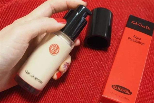 江原道粉底液有細(xì)閃嗎 江原道粉底液有香味嗎 江原道粉底液有細(xì)閃嗎 江原道粉底液有香味嗎