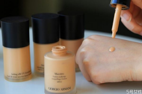 粉底液放久會(huì)怎么樣 粉底液放久了會(huì)變色嗎 