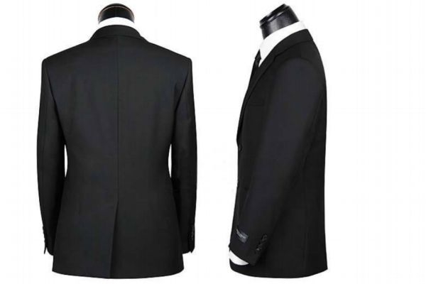 西裝應該怎么洗 洗西裝的正確方法