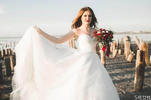 出軌的男人有這五個(gè)特征 男人出軌一眼就看出來(lái)