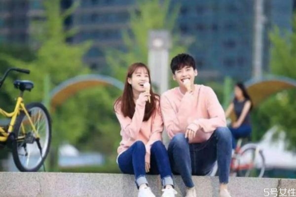 第一次約會看男生人品 教你從約會細節(jié)看男人