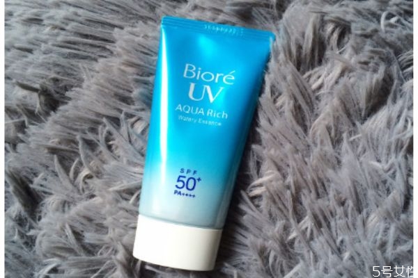 適合學生黨的防曬霜有什么 學生黨怎么選擇防曬霜