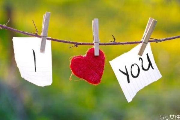 怎么哄男朋友不生氣的話 男朋友生氣哄他的語(yǔ)句 怎么哄男朋友不生氣的話 男朋友生氣哄他的語(yǔ)句