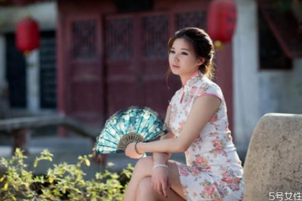 旗袍適合什么人群穿 什么人群適合穿旗袍 旗袍適合什么人群穿 什么人群適合穿旗袍