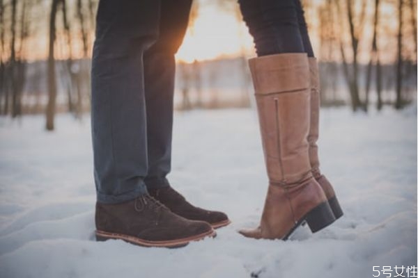 老婆出軌的征兆 老婆出軌的幾大表現(xiàn) 老婆出軌的征兆 老婆出軌的幾大表現(xiàn)