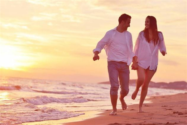 男人出軌新鮮感能維持多久 男人出軌是因?yàn)樾迈r感嗎 男人出軌新鮮感能維持多久 男人出軌是因?yàn)樾迈r感嗎