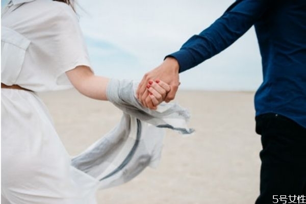 老公喜歡冷戰(zhàn)怎么辦 老公總冷戰(zhàn)怎么處理 老公喜歡冷戰(zhàn)怎么辦 老公總冷戰(zhàn)怎么處理