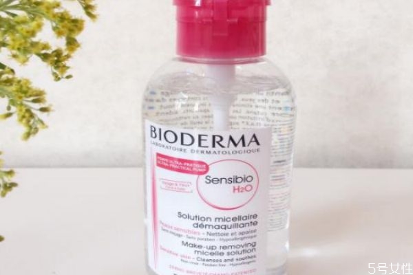 一天卸妝兩次傷皮膚嗎 眼唇卸妝卸臉部利弊 一天卸妝兩次傷皮膚嗎 眼唇卸妝卸臉部利弊