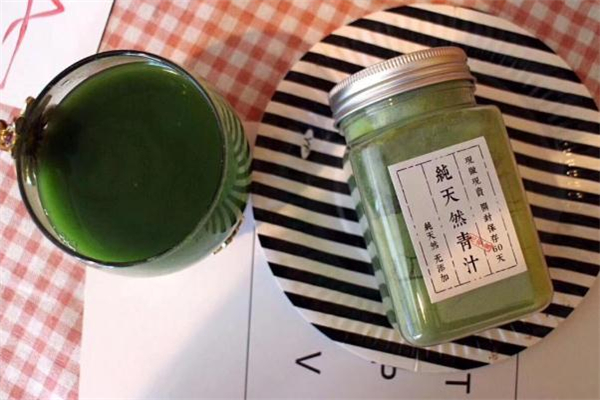 喝完青汁能馬上吃飯嗎 喝完青汁吃東西會胖嗎 喝完青汁能馬上吃飯嗎 喝完青汁吃東西會胖嗎