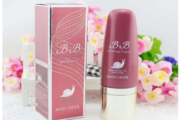 bb霜和隔離霜的區(qū)別 bb霜和隔離霜的不同 bb霜和隔離霜的區(qū)別 bb霜和隔離霜的不同