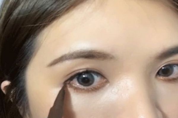 內(nèi)眼線怎么畫(huà)
