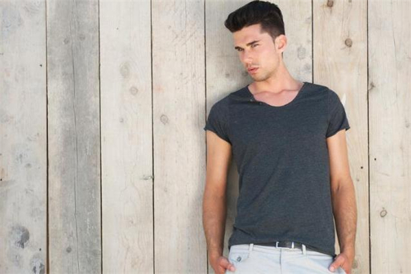 2020夏季男生穿搭指南 夏季男生穿搭圖片 2020夏季男生穿搭指南 夏季男生穿搭圖片