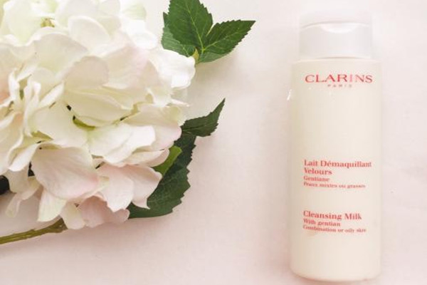 嬌韻詩白吸盤使用方法 嬌韻詩白吸盤適合什么膚質(zhì) 嬌韻詩白吸盤使用方法 嬌韻詩白吸盤適合什么膚質(zhì)