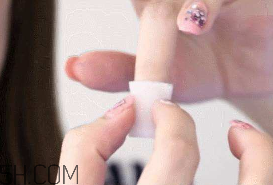 怎么判斷指甲油是否過期？卸甲水的危害