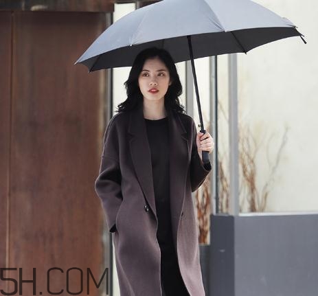 羊絨大衣會起靜電嗎？羊絨大衣起靜電怎么辦？