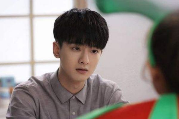 鳳凰男的典型特征 鳳凰男的表現(xiàn)有什么 鳳凰男的典型特征 鳳凰男的表現(xiàn)有什么