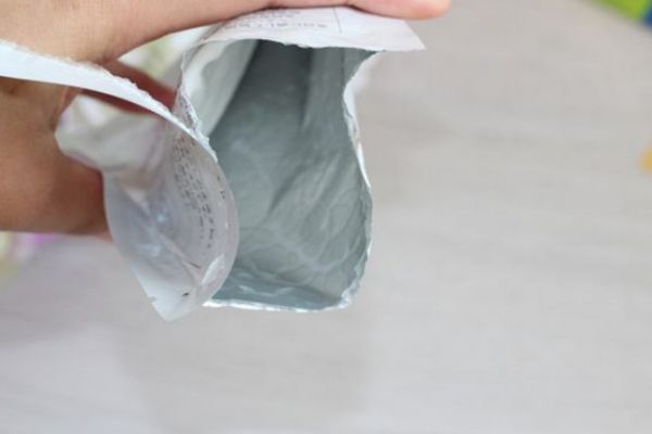 敷完臉的面膜還有什么用 面膜敷完臉還能做什么 敷完臉的面膜還有什么用 面膜敷完臉還能做什么