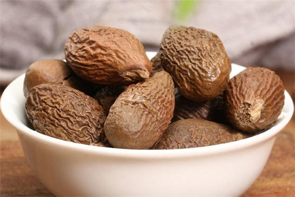 胖大海可以治慢性咽炎嗎 胖大?？梢灾慰人詥?><p><strong>胖大?？梢灾温匝恃讍?胖大?？梢灾慰人詥?/strong></p></a></li> <li><a href=