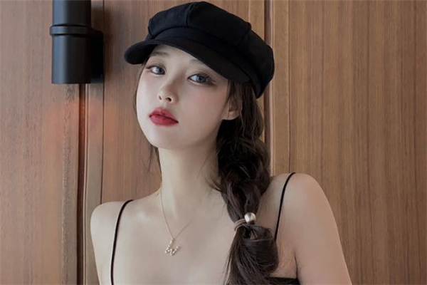 報(bào)童帽適合什么發(fā)型 報(bào)童帽配什么發(fā)型好看