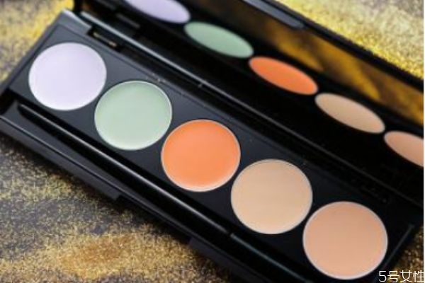 遮瑕可不可以直接涂臉上 直接涂遮瑕液可以嗎 遮瑕可不可以直接涂臉上 直接涂遮瑕液可以嗎