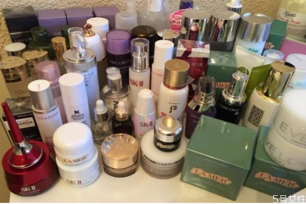 護(hù)膚品為什么不能混搭 不能混搭的護(hù)膚品有哪些 護(hù)膚品為什么不能混搭 不能混搭的護(hù)膚品有哪些