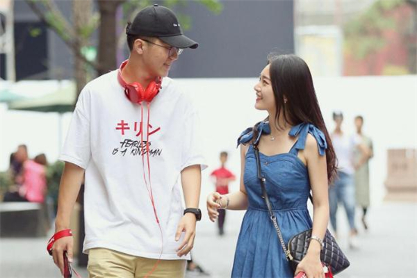 內(nèi)向的男生約會怎么聊天 內(nèi)向的男生約會應該怎么做