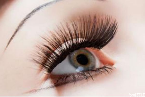 嫁接睫毛多長(zhǎng)好看 嫁接睫毛長(zhǎng)度怎么分配 嫁接睫毛多長(zhǎng)好看 嫁接睫毛長(zhǎng)度怎么分配