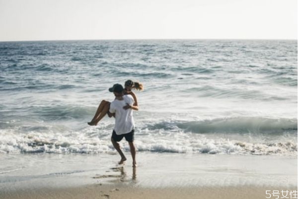 凈身出戶娶小三幸福嗎 離婚跟小三結婚會幸福嗎 凈身出戶娶小三幸福嗎 離婚跟小三結婚會幸福嗎