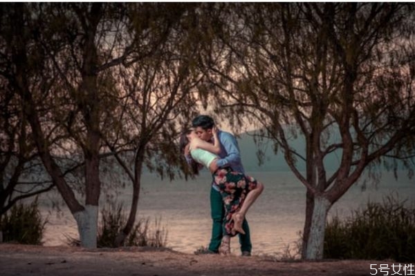 約會如何讓ta覺得更印象深刻 準備好你的第一次約會 約會如何讓ta覺得更印象深刻 準備好你的第一次約會