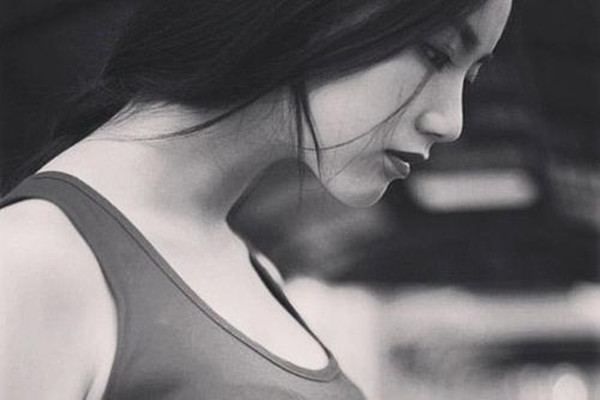 刪掉喜歡的人是什么感覺(jué) 刪掉喜歡的人會(huì)心痛嗎 刪掉喜歡的人是什么感覺(jué) 刪掉喜歡的人會(huì)心痛嗎