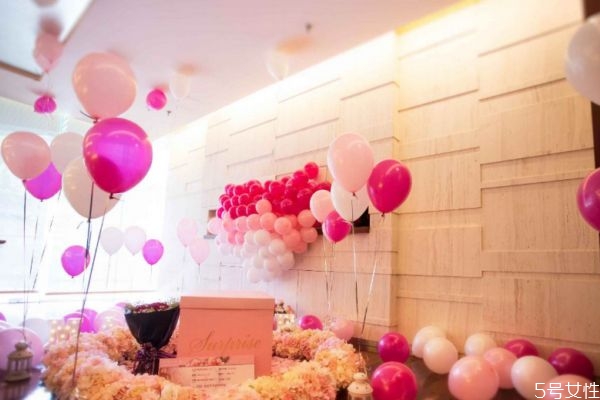 求婚在哪里比較好 哪些地方適合求婚 求婚在哪里比較好 哪些地方適合求婚