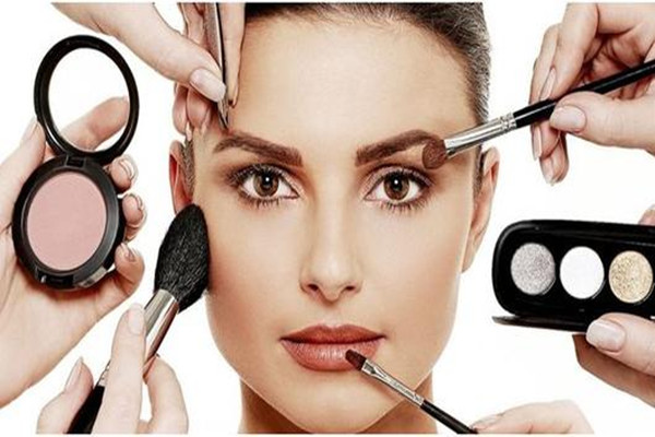 怎樣化妝好看 化妝的技巧有哪些 怎樣化妝好看 化妝的技巧有哪些