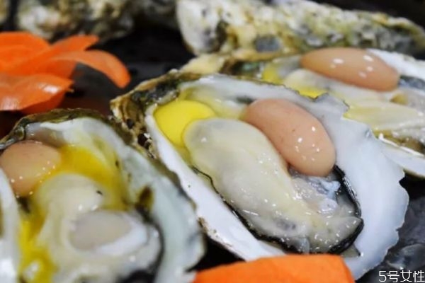 清洗生蠔的方法 生蠔應(yīng)該怎么清洗 清洗生蠔的方法 生蠔應(yīng)該怎么清洗