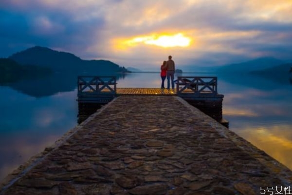 真心喜歡和隨便撩撩的區(qū)別 真心喜歡會(huì)急于想確立關(guān)系