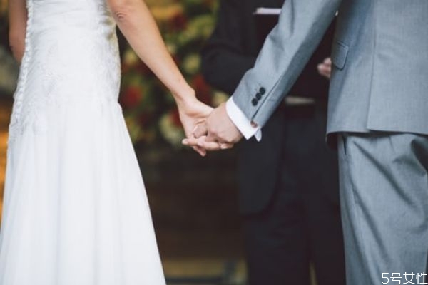 分手第幾天男人最難受 男生分手后的心理變化 分手第幾天男人最難受 男生分手后的心理變化