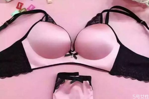 收副乳內(nèi)衣有用嗎 胸外擴(kuò)穿什么內(nèi)衣 收副乳內(nèi)衣有用嗎 胸外擴(kuò)穿什么內(nèi)衣