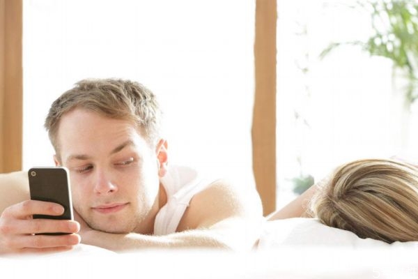 男人出軌能回頭嗎 男人出軌會(huì)回頭嗎 男人出軌能回頭嗎 男人出軌會(huì)回頭嗎