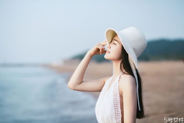 同居前應該考慮什么問題 戀愛多久提出同居比較合適