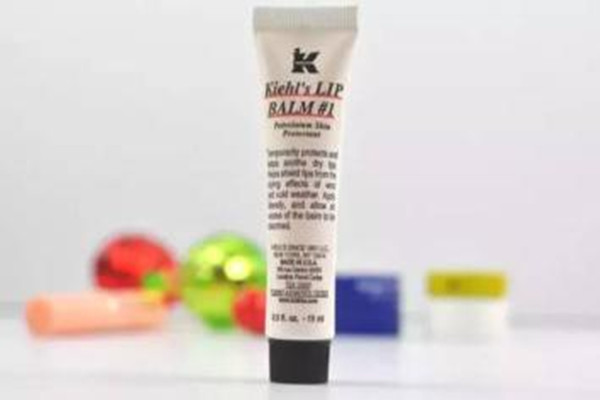 科顏氏護(hù)唇膏1號的功效 科顏氏護(hù)唇膏1號有哪些成分